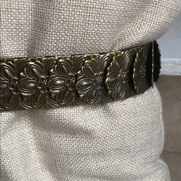 Vintage belt with giant heart buckle - Picture 3 of 8